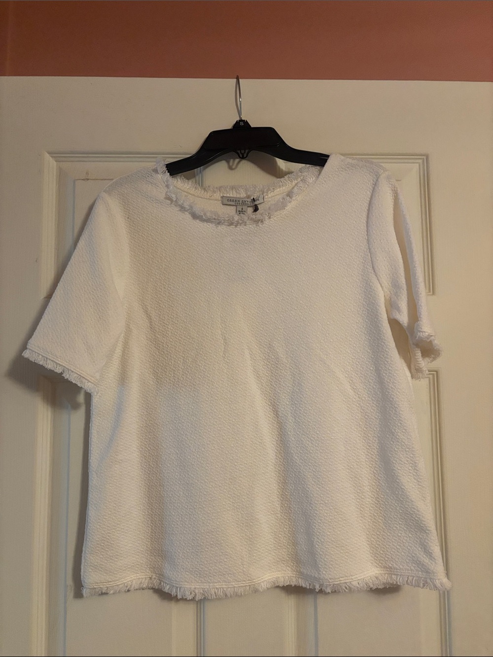 Green Envelope White Textured Short-Sleeve Top with Frayed Edges